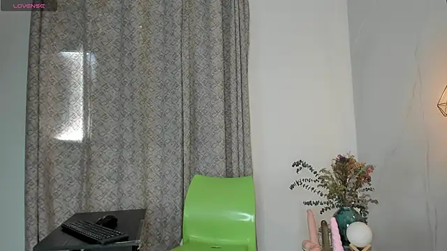 Snapshot of angelswets chatting on September 25, 2:45 pm angelswets online show from September 25, 2:45 pm