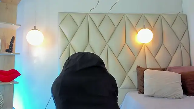 angelswets online show from April 10, 2:35 pm