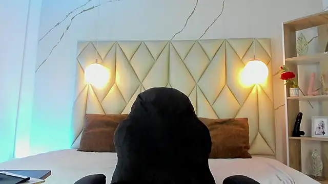 angelswets online show from February 13, 2:17 pm