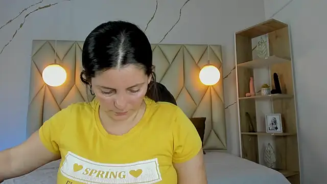 angelswets online show from December 19, 2:30 pm