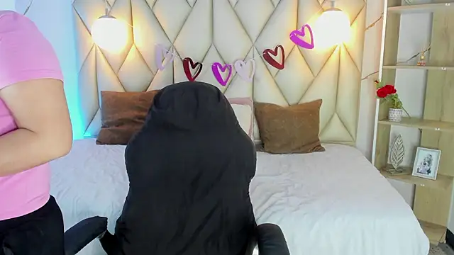 angelswets online show from March 13, 2:33 pm