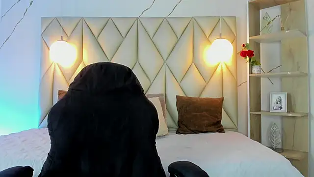 angelswets online show from February 9, 2:15 pm