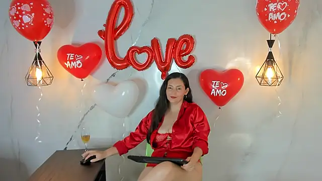 Snapshot of angelswets chatting on February 14, 6:08 pm angelswets online show from February 14, 6:08 pm