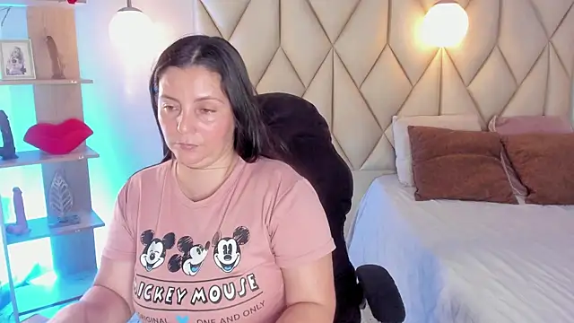 angelswets online show from June 2, 2:06 pm