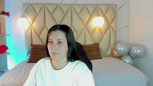 Snapshot of angelswets chatting on June 26, 2:12 pm angelswets online show from June 26, 2:12 pm