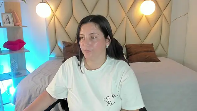 Snapshot of angelswets chatting on June 20, 2:00 pm angelswets online show from June 20, 2:00 pm