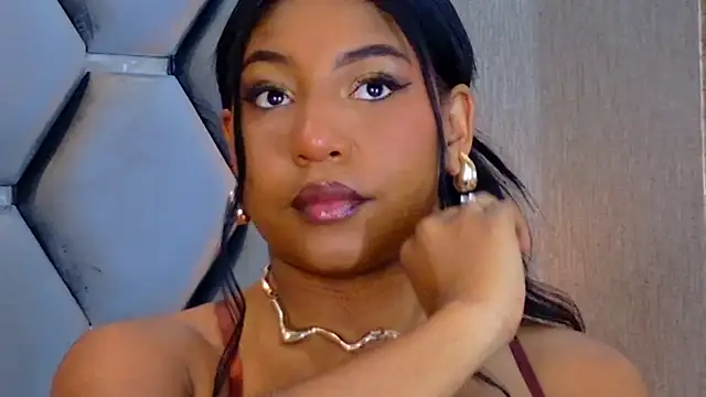Snapshot of VanessaGlenn chatting on June 18, 12:21 pm VanessaGlenn online show from June 18, 12:21 pm