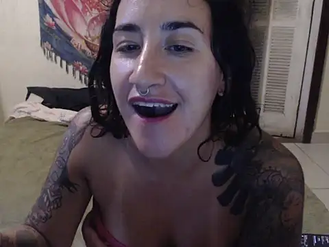 Snapshot of MissRebeka chatting on September 21, 8:47 pm MissRebeka online show from September 21, 8:47 pm