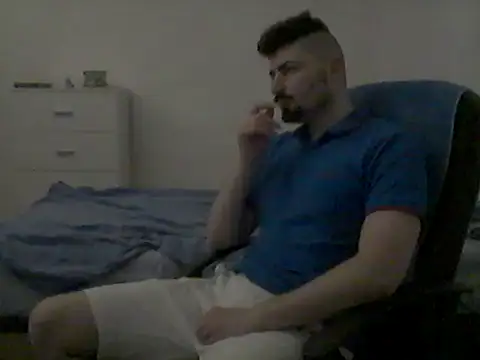 Snapshot of Hkl95555 chatting on September 28, 11:01 pm Hkl95555 online show from September 28, 11:01 pm