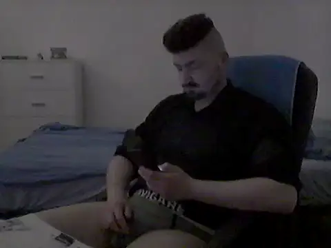 Snapshot of Hkl95555 chatting on May 29, 8:48 pm Hkl95555 online show from May 29, 8:48 pm
