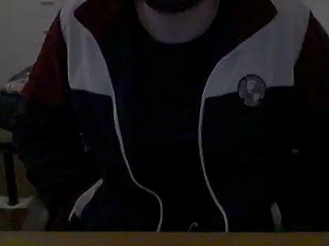 Snapshot of Hkl95555 chatting on January 12, 11:42 pm Hkl95555 online show from January 12, 11:42 pm