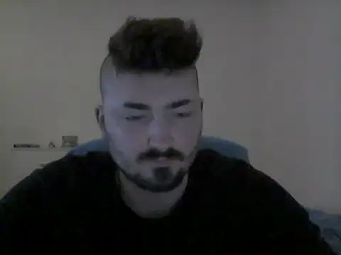 Snapshot of Hkl95555 chatting on November 13, 10:02 pm Hkl95555 online show from November 13, 10:02 pm