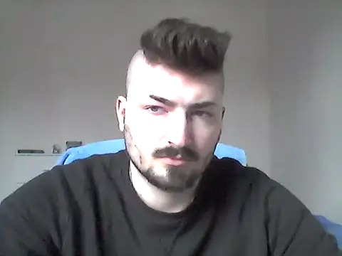 Snapshot of Hkl95555 chatting on November 15, 2:54 pm Hkl95555 online show from November 15, 2:54 pm