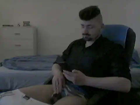 Snapshot of Hkl95555 chatting on May 30, 11:38 am Hkl95555 online show from May 30, 11:38 am