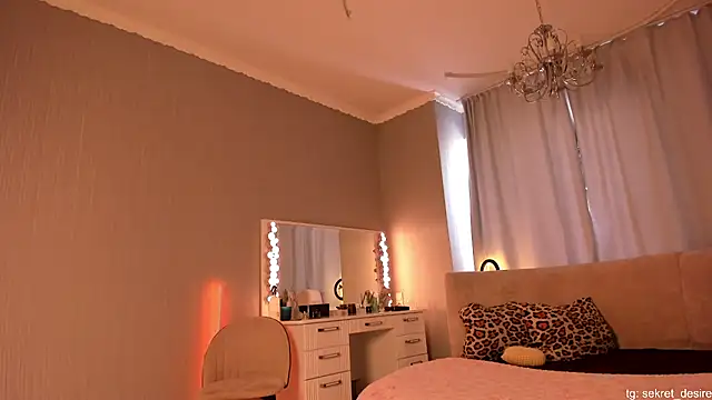 sincere shyness online show from February 18, 12:34 pm