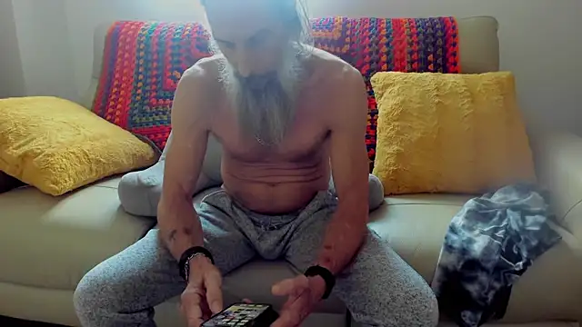 mindphu k online show from April 7, 4:09 pm