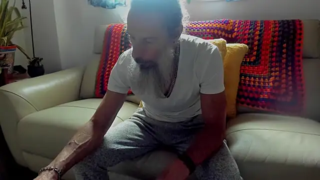 mindphu k online show from April 18, 8:42 pm