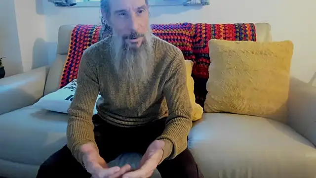 mindphu k online show from March 6, 11:00 pm