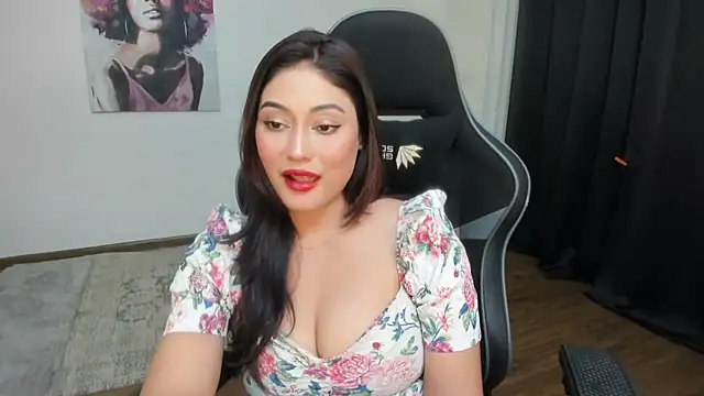 Snapshot of GoddessAnna chatting on February 20, 6:03 pm GoddessAnna online show from February 20, 6:03 pm