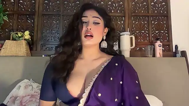 Snapshot of GoddessAnna chatting on May 16, 6:07 pm GoddessAnna online show from May 16, 6:07 pm