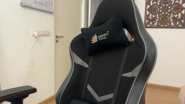 GoddessAnna online show from December 1, 6:31 pm