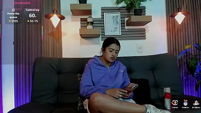 Snapshot of karla_999 chatting on September 22, 11:22 pm karla 999 online show from September 22, 11:22 pm