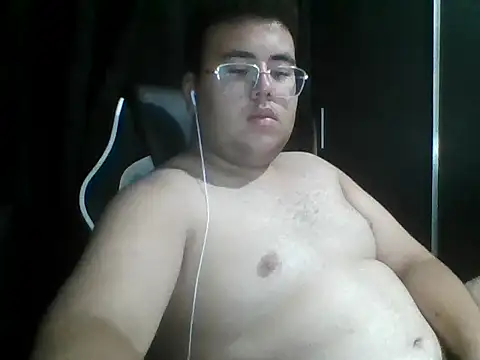 Snapshot of BabyFade chatting on February 26, 1:36 am BabyFade online show from February 26, 1:36 am