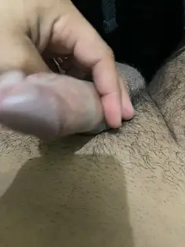 Pussylover 32 online show from April 18, 4:37 am