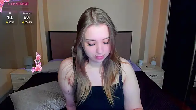 AlexissM online show from June 2, 3:45 pm