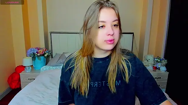 AlexissM online show from November 9, 4:49 am