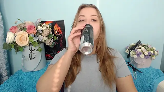 Snapshot of AlexissM chatting on December 5, 7:54 am AlexissM online show from December 5, 7:54 am