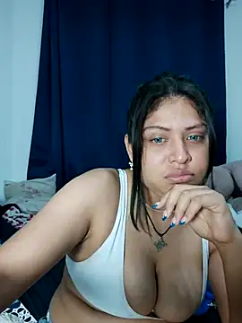 azulzulix online show from March 11, 1:32 am