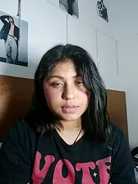 azulzulix online show from April 12, 1:47 pm