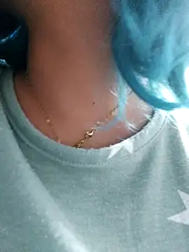 Snapshot of azulzulix chatting on October 25, 1:16 am azulzulix online show from October 25, 1:16 am