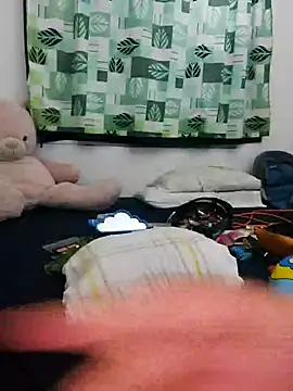 Snapshot of azulzulix chatting on February 3, 6:22 am azulzulix online show from February 3, 6:22 am