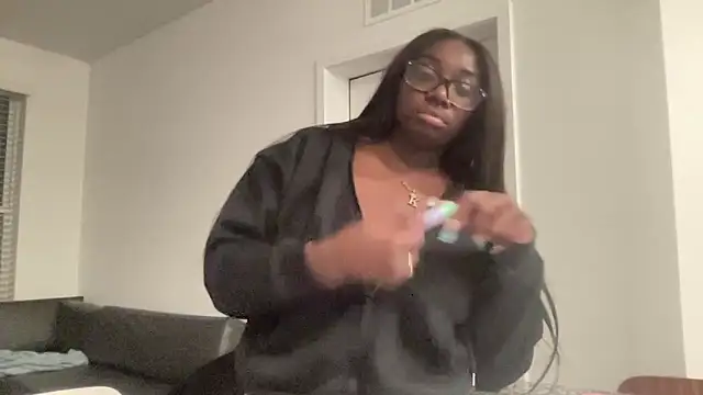 AveryJ99 online show from January 31, 4:14 am