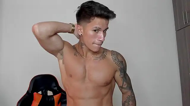 pettergrey1 online show from February 10, 9:14 pm