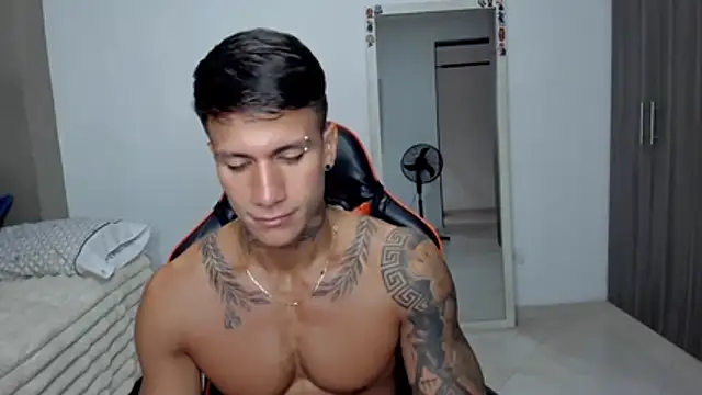 pettergrey1 online show from February 15, 12:26 pm