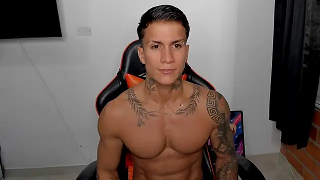 pettergrey1 online show from October 28, 11:03 pm