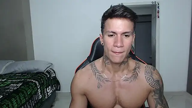 pettergrey1 online show from April 7, 11:12 am