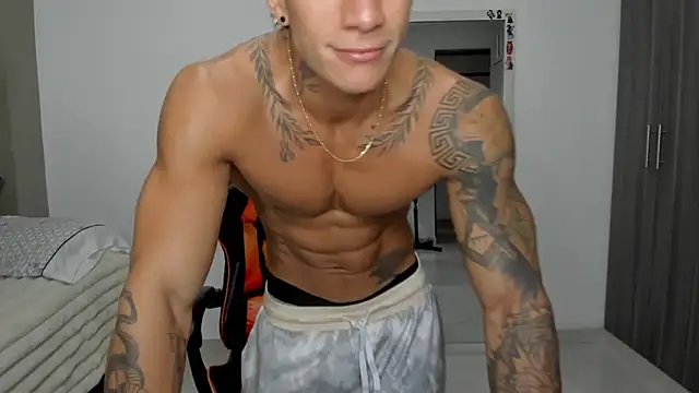 pettergrey1 online show from February 13, 12:16 pm