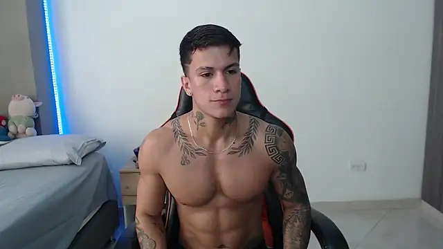 pettergrey1 online show from March 31, 1:02 pm