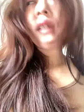 Snapshot of Liliya-77 chatting on October 10, 2:12 am Liliya-77 online show from October 10, 2:12 am
