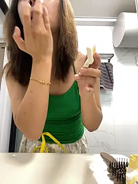 Snapshot of Liliya-77 chatting on July 10, 2:55 am Liliya-77 online show from July 10, 2:55 am