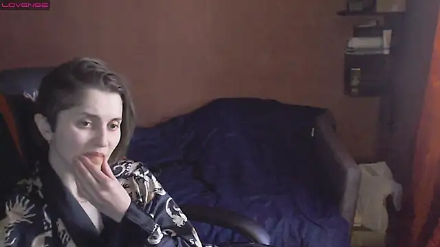 womanstrong78 online show from March 12, 11:32 am