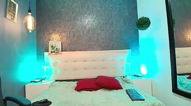 Snapshot of Erick_Zhimerman chatting on February 28, 3:37 am Erick Zhimerman online show from February 28, 3:37 am