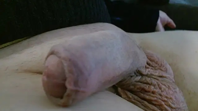 Snapshot of Heracles00 chatting on February 23, 9:37 pm Heracles00 online show from February 23, 9:37 pm