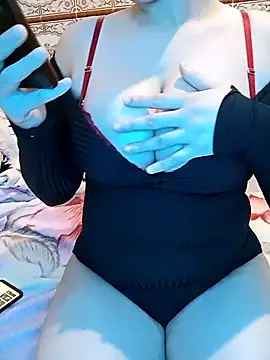 Snapshot of Queen-Walae chatting on March 12, 11:12 pm Queen-Walae online show from March 12, 11:12 pm