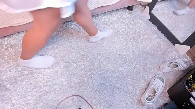 x milu online show from March 15, 8:21 pm