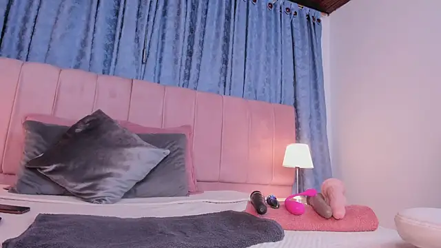 x milu online show from November 9, 4:11 pm